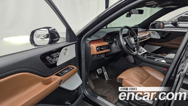 Lincoln Aviator (II) 3.0 Reserve  AWD 2022 — фото 10