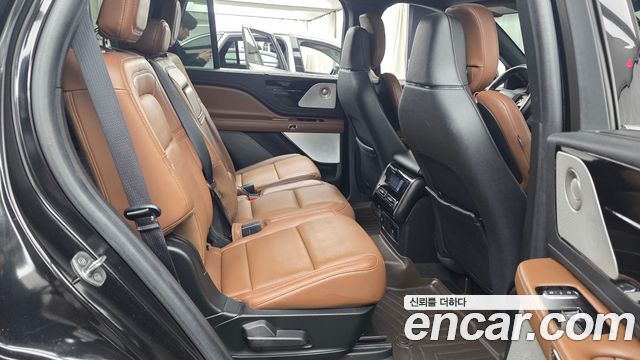 Lincoln Aviator (II) 3.0 Reserve  AWD 2022 — фото 11