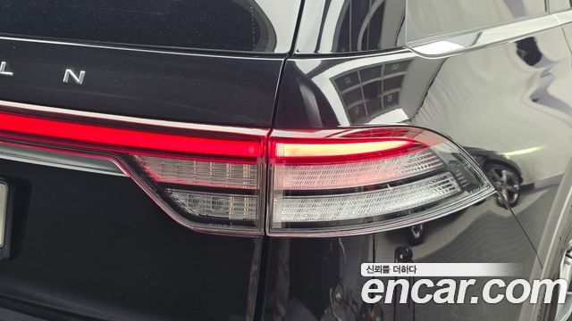 Lincoln Aviator (II) 3.0 Reserve  AWD 2022 — фото 23