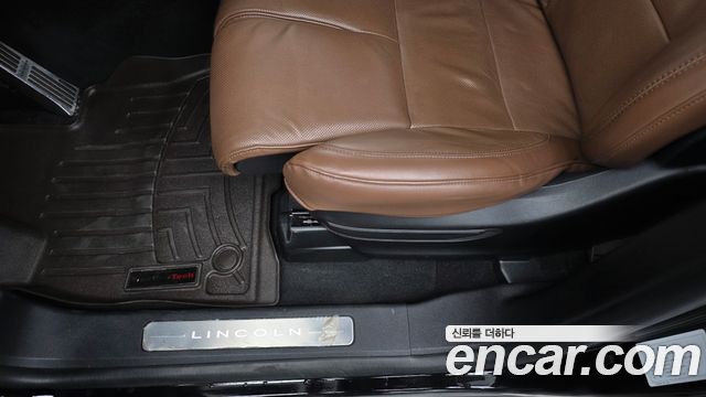 Lincoln Aviator (II) 3.0 Reserve  AWD 2022 — фото 31