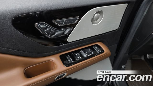 Lincoln Aviator (II) 3.0 Reserve  AWD 2022 — фото 32