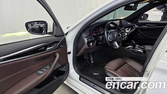 BMW 5 Series (G30) 530i xDrive M Sport Package 2022 — фото 10