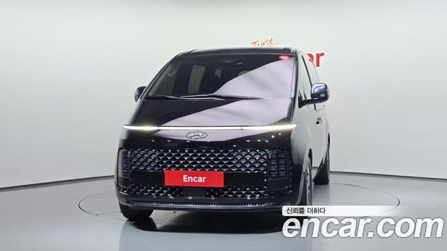 Hyundai Staria L3.5 Lounge 9-Seater Prestige 2023 — фото 3