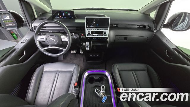 Hyundai Staria L3.5 Lounge 9-Seater Prestige 2023 — фото 7