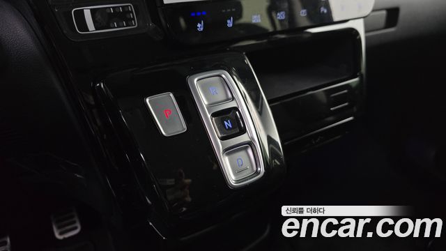 Hyundai Staria L3.5 Lounge 9-Seater Prestige 2023 — фото 9