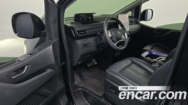 Hyundai Staria L3.5 Lounge 9-Seater Prestige 2023 — фото 10