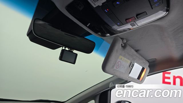 Hyundai Staria L3.5 Lounge 9-Seater Prestige 2023 — фото 19