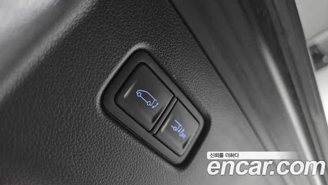 Hyundai Staria L3.5 Lounge 9-Seater Prestige 2023 — фото 20