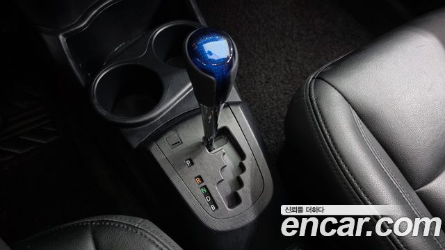 Toyota Prius C 1.5 2018 — фото 9