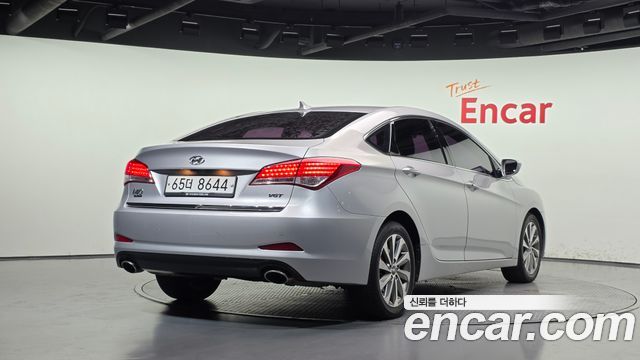 Hyundai i40 Saloon 1.7 VGT Smart 2012 — фото 2