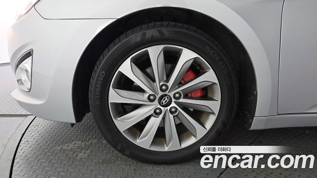 Hyundai i40 Saloon 1.7 VGT Smart 2012 — фото 5