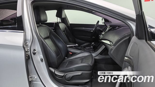 Hyundai i40 Saloon 1.7 VGT Smart 2012 — фото 11