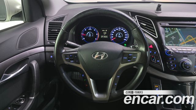 Hyundai i40 Saloon 1.7 VGT Smart 2012 — фото 13