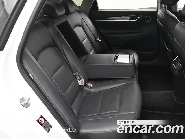 Hyundai Grandeur (IG) 2.2 Diesel Premium 2018 — фото 16