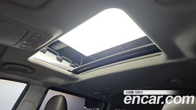 Kia Carnival R New Carnival Limousine GLX High-Deluxe 2014 — фото 13