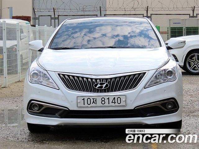 Hyundai Grandeur (HG) HG220 Diesel Modern