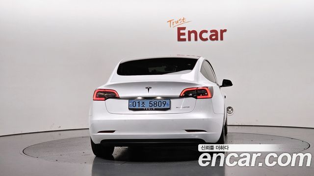 Tesla Model 3 Long Range AWD 2021 — фото 4
