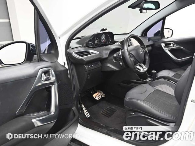 Peugeot 2008 1.6 e-HDi Feline L 2015 — фото 15
