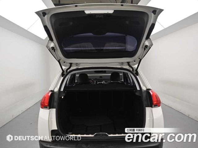 Peugeot 2008 1.6 e-HDi Feline L 2015 — фото 23