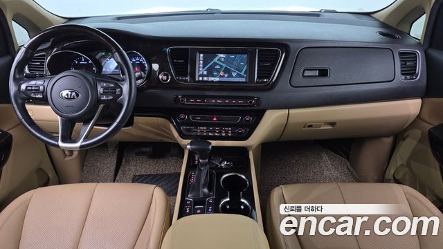 Kia Carnival 9-Seater Noblesse Special 2019 — фото 7