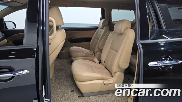 Kia Carnival 9-Seater Noblesse Special 2019 — фото 11