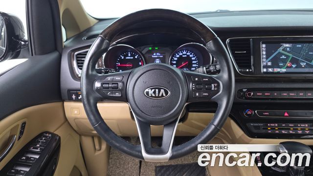 Kia Carnival 9-Seater Noblesse Special 2019 — фото 14