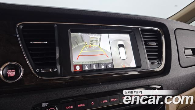 Kia Carnival 9-Seater Noblesse Special 2019 — фото 15