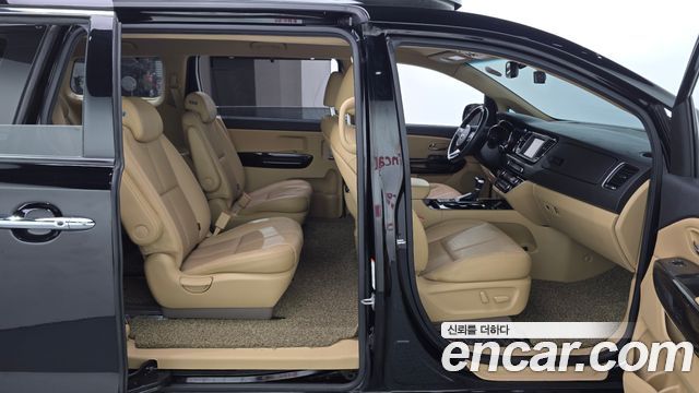 Kia Carnival 9-Seater Noblesse Special 2019 — фото 26
