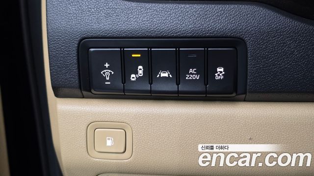 Kia Carnival 9-Seater Noblesse Special 2019 — фото 30