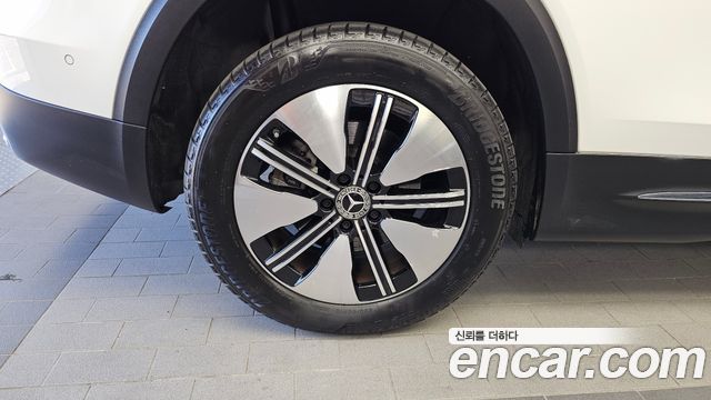 Mercedes-Benz EQB (X243) EQB300 4MATIC Electric Art 2024 — фото 5
