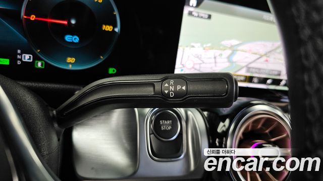Mercedes-Benz EQB (X243) EQB300 4MATIC Electric Art 2024 — фото 9