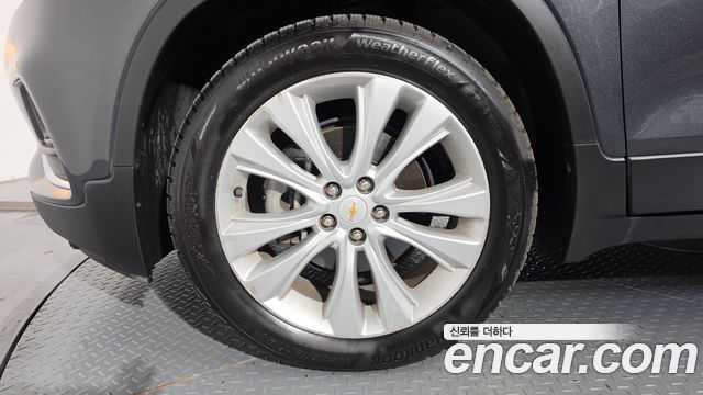 Chevrolet Trax 1.4 Premier 2018 — фото 5