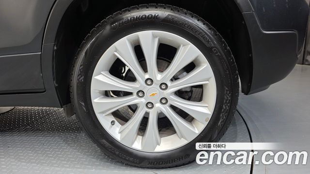 Chevrolet Trax 1.4 Premier 2018 — фото 21