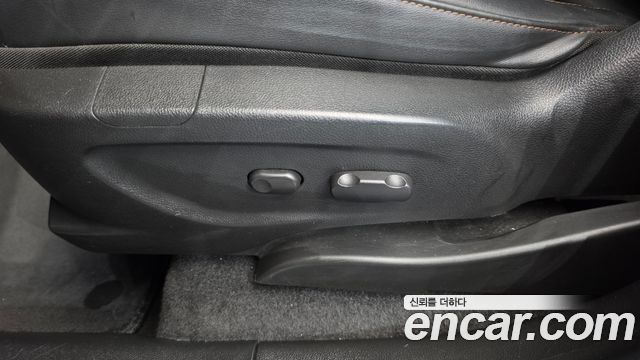 Chevrolet Trax 1.4 Premier 2018 — фото 33