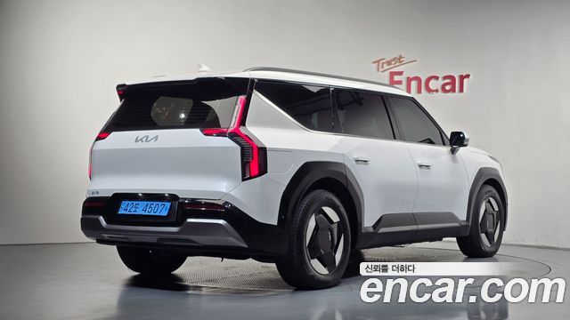 Kia EV9 Long Range 4WD Earth 2024 — фото 2