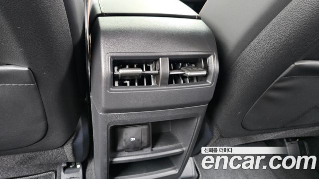 KG Mobility (SsangYong) Torres Gasoline 1.5 2WD T5 2025 — фото 31