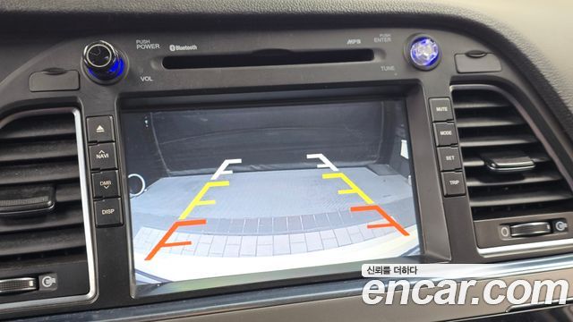 Hyundai Sonata (LF) LPI Premium 2017 — фото 15