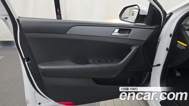 Hyundai Sonata (LF) LPI Premium 2017 — фото 24