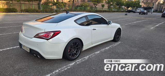 Hyundai Genesis Coupe 200 Turbo S 2014 — фото 5