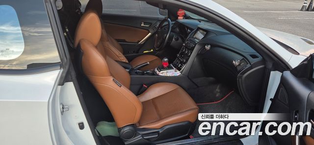 Hyundai Genesis Coupe 200 Turbo S 2014 — фото 16