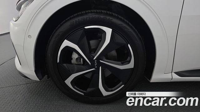 Kia EV6 Long Range GT Line 2022 — фото 5