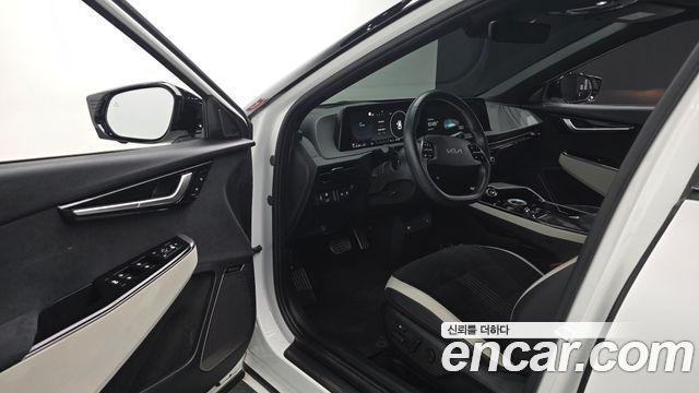 Kia EV6 Long Range GT Line 2022 — фото 10