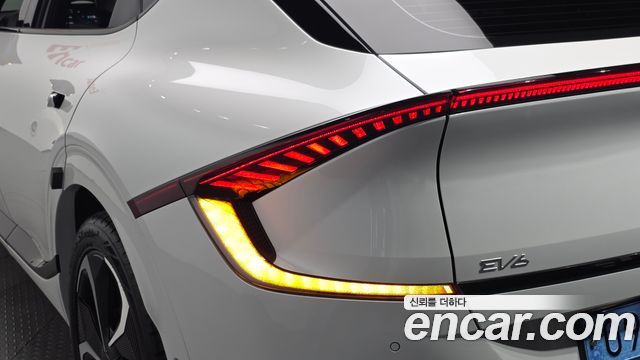 Kia EV6 Long Range GT Line 2022 — фото 23