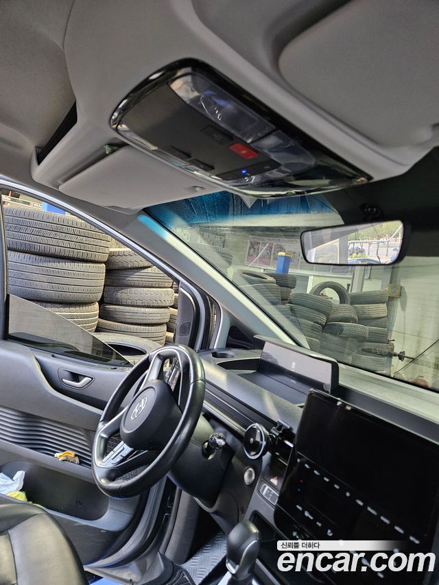 Hyundai Staria L3.5 Cargo 5-Seater Modern