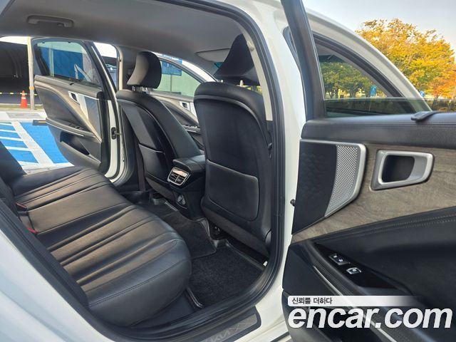 Kia K8 2.5 Gasoline 2WD Noblesse 2022 — фото 22