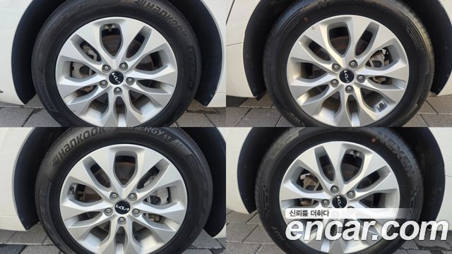 Kia K8 2.5 Gasoline 2WD Noblesse 2022 — фото 24
