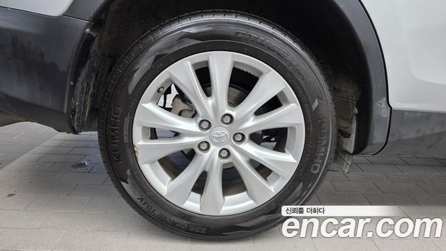 Toyota RAV4 2.5 4WD 4th 2013 — фото 5