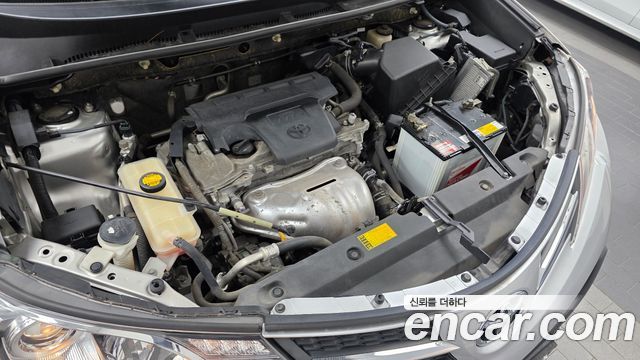 Toyota RAV4 2.5 4WD 4th 2013 — фото 6