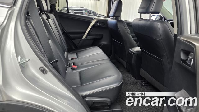 Toyota RAV4 2.5 4WD 4th 2013 — фото 12
