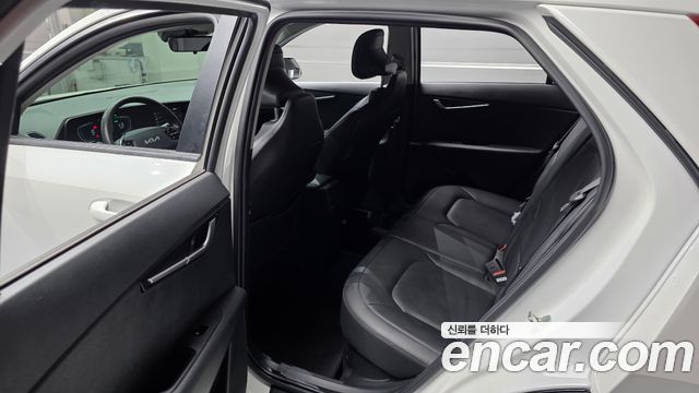 Kia Niro Trendy 2022 — фото 19